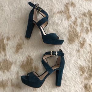 Worn once Vince Camuto suede platform sandals